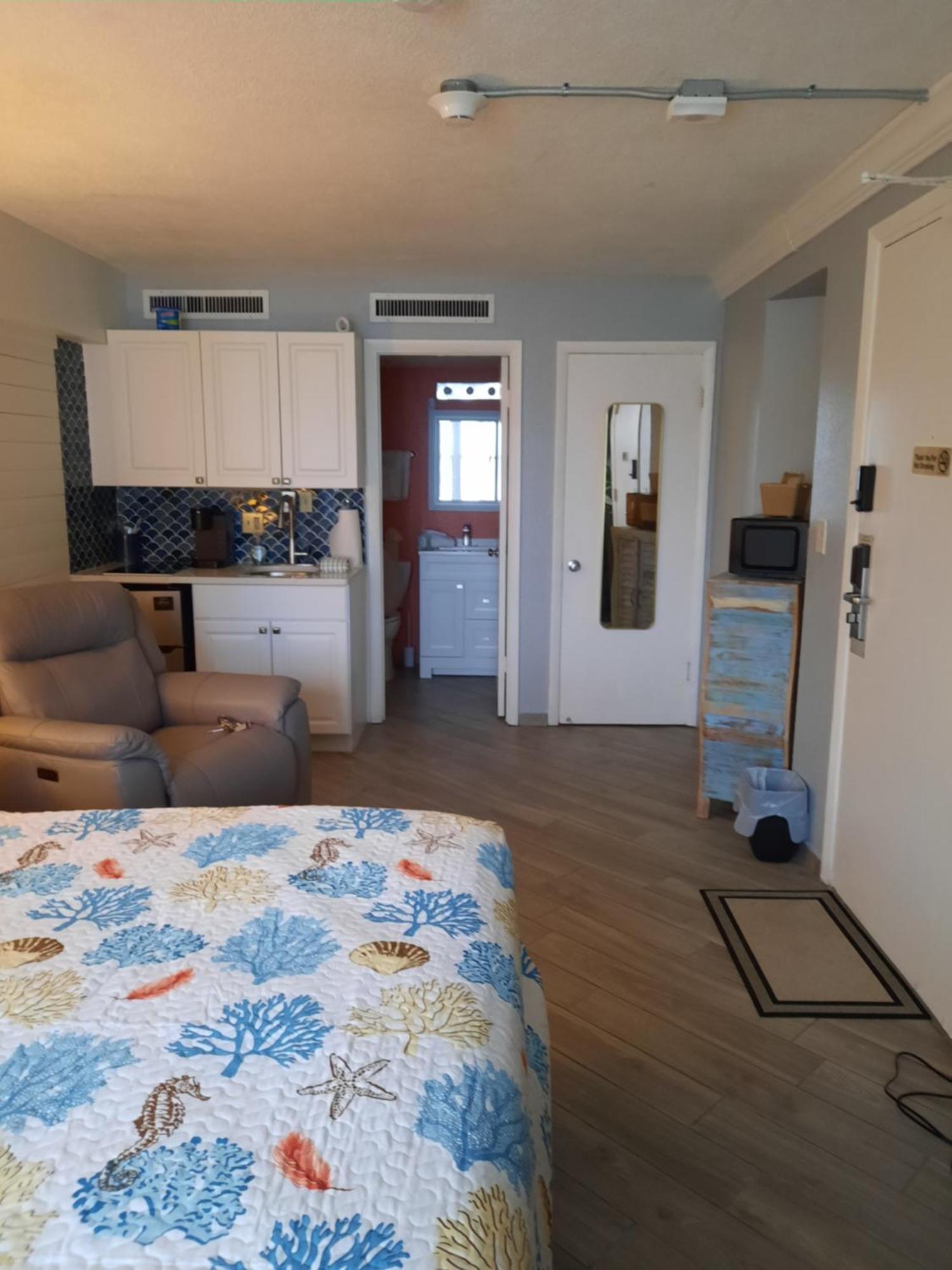 دايتونا بيتش هاوايان إن Daytona Beach Shores المظهر الخارجي الصورة
